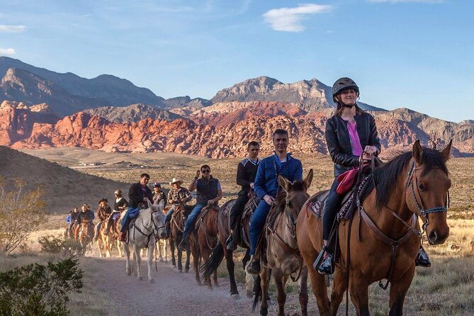 red-rock-canyon-sunset-horseback-ride-and-barbeque-dinner