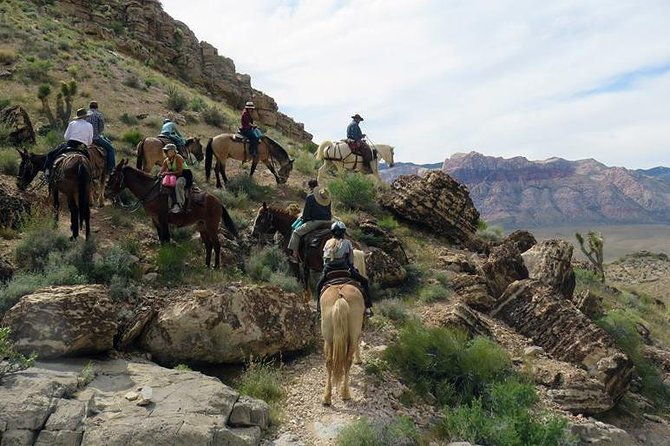 red-rock-canyon-sunset-horseback-ride-and-barbeque-dinner