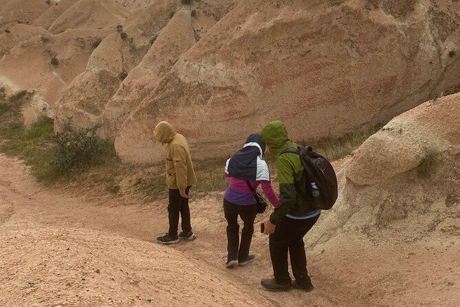 red-rose-valley-sunset-hiking-tour-4