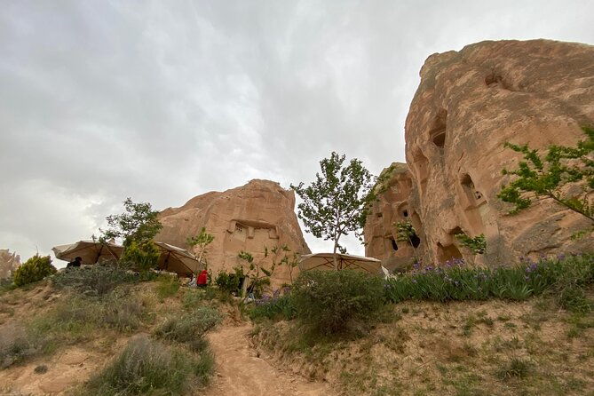 red-rose-valley-sunset-hiking-tour