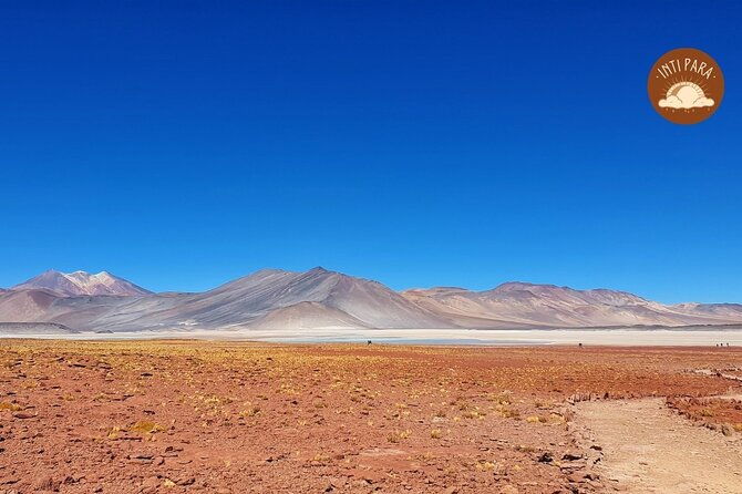 red-stones-and-altiplanic-lagoons