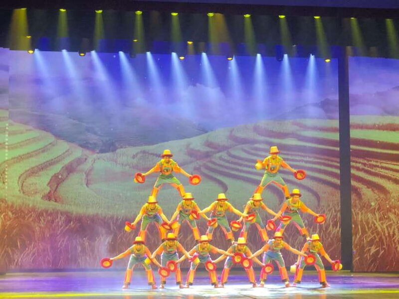 red-theatre-beijing-acrobatics-show-ticket