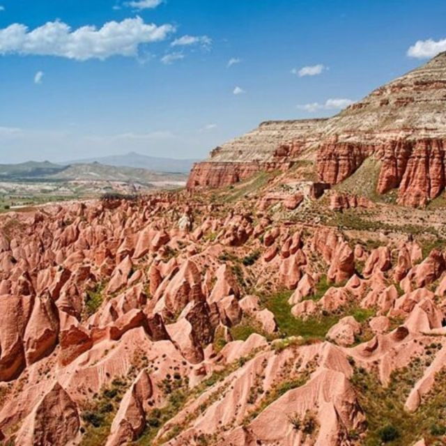 red-tour-in-cappadocia-with-english-guide