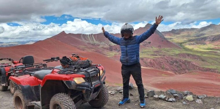 red-valley-and-rainbow-mountain-in-atvs-buffet-lunch