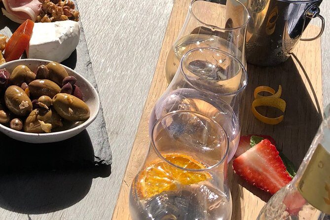 Red White & Brew - Wine, Gin & Beer Tour with Tastings from Adelaide - A Deep Dive into the Itinerary