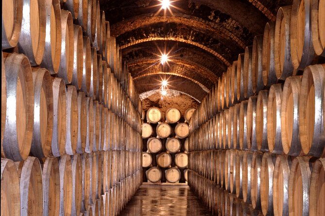 red-white-wine-tour-ribera-del-duero-rueda-from-madrid