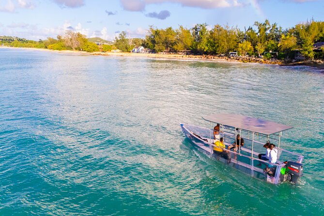 reef-explorers-transparent-boat-and-beach-tour