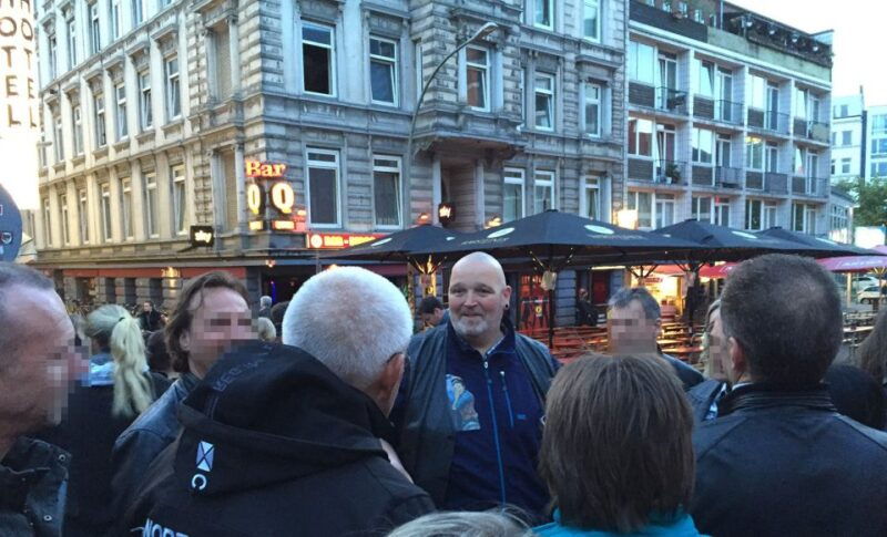 reeperbahn-walking-tour-with-st-pauli-local