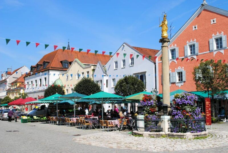 regensburg-kelheim-liberation-hall-and-city-visit