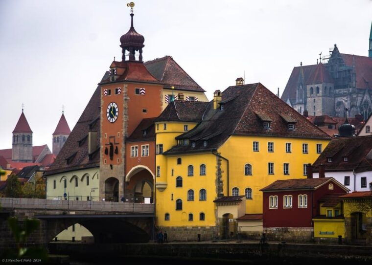 regensburg-old-town-of-regensburg-with-stadtamhof