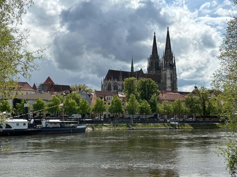 Regensburg Unveiled: Through Its People, Art and Flavors - Discovering the Heart of Regensburg