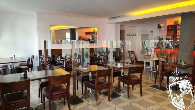 regensburg-walking-tour-with-italian-wines-and-food-tasting