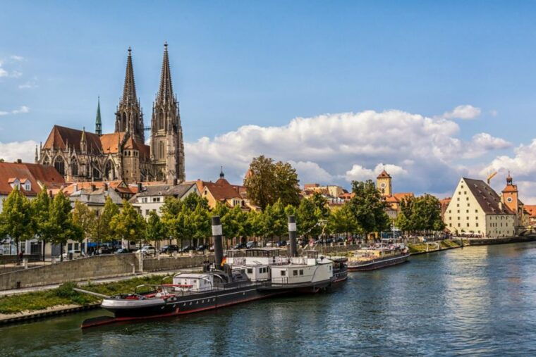 regensburg-walking-tour-with-italian-wines-and-food-tasting