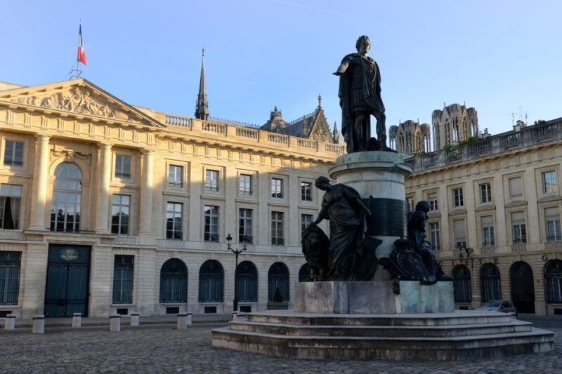 Reims : city-center discovery tour and champagne tasting - An Engaging Exploration of Reims’ Historic Heart