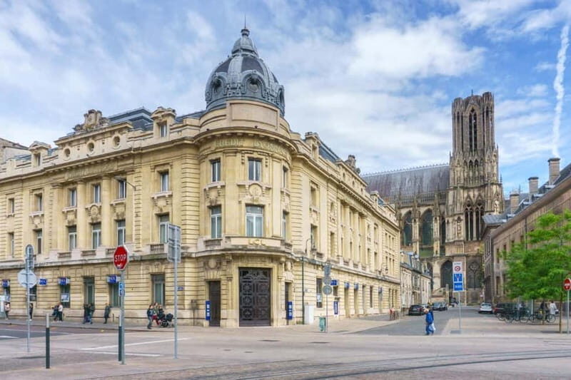 Reims: Express Walk with a Local in 60 minutes - FAQ