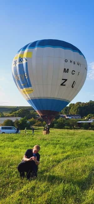 Reims (Pouillon) : Hot Air Balloon Flight with Champagne - Key Points