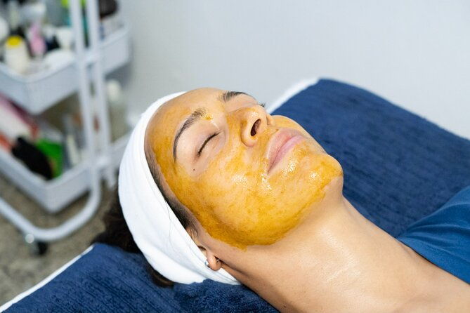 rejuvenating-facial-in-local-spa-room