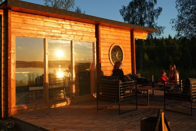 relaxing-canoe-panoramic-sauna-experience