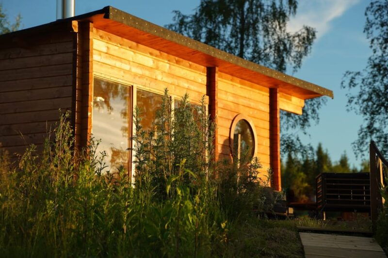 relaxing-canoe-panoramic-sauna-experience