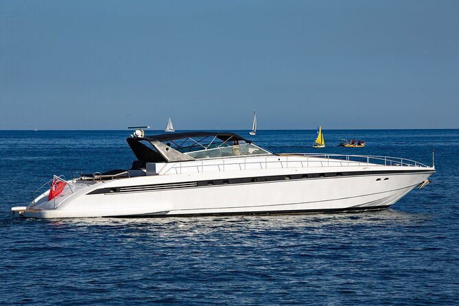 relaxing-day-on-board-a-super-yacht-for-up-to-35-people