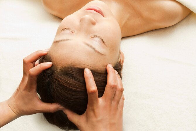 relaxing-head-spa-scenic-hot-spring-retreat