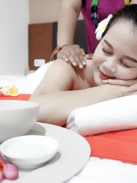 relaxing-yoga-with-deep-tissue-massage-service-at-home