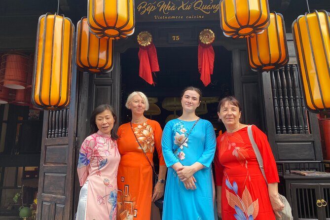 Release Lantern Flower in Hoi An with Boat Ride Tour - Transportation and Group Size