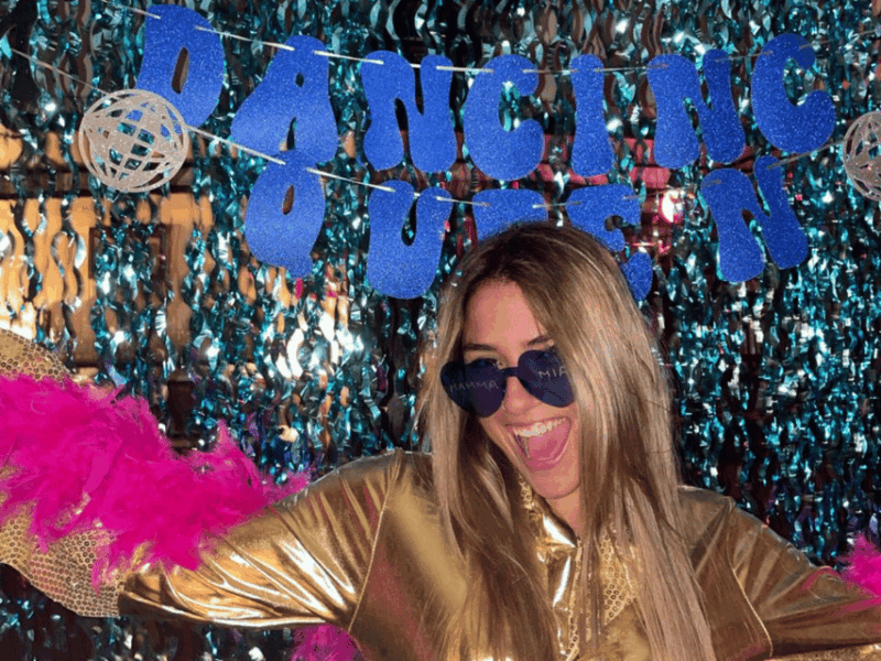 remember-mamma-mia-lisbon-boat-with-bar