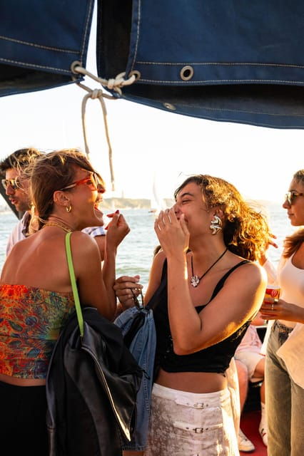 remember-mamma-mia-lisbon-boat-with-bar