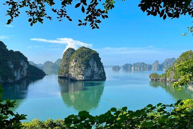 Renea Cruises 2-Day Voyage Through Bai Tu Long's Untouched Beauty - Key Points