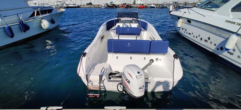 Rent a boat in Taormina without a license - In-Depth Review: Exploring Sicily’s Coast in Your Own Boat
