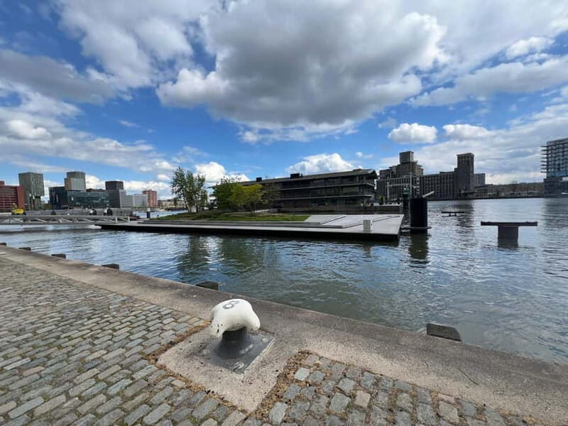 Rent a Canoe in Rijnhaven, Rotterdam - FAQ