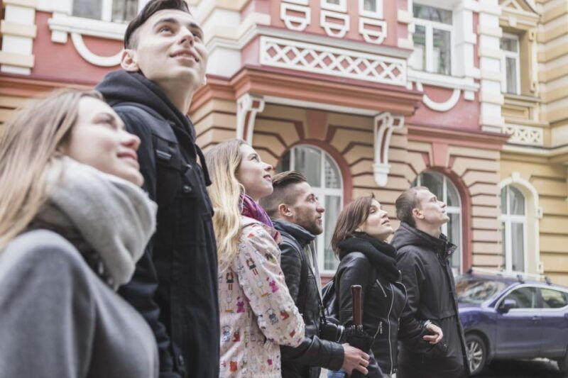 rent-a-local-unveil-the-city-in-4-hours