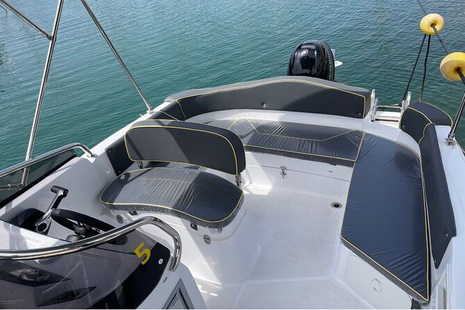 rent-a-new-boat-in-tropea-4-hours-to-discover-the-coast-of-the-gods