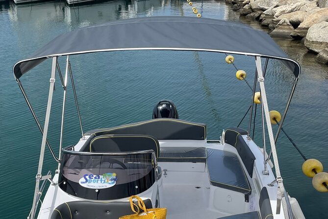 rent-a-new-boat-in-tropea-4-hours-to-discover-the-coast-of-the-gods
