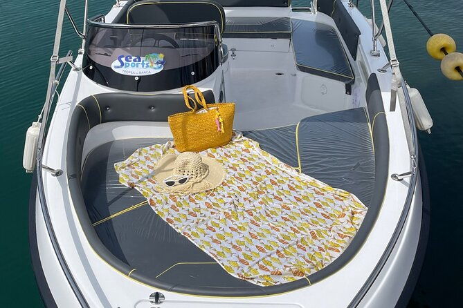 rent-a-new-boat-in-tropea-4-hours-to-discover-the-coast-of-the-gods