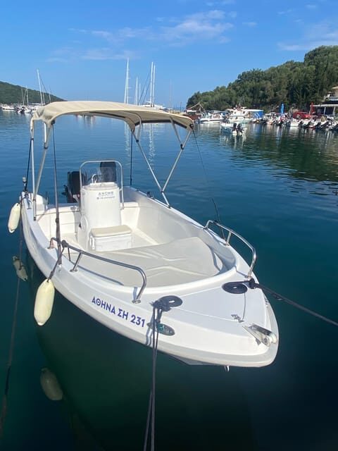 Rent a small boat 30 hp without license! - Why Rent a 30 HP Boat in Sivota?