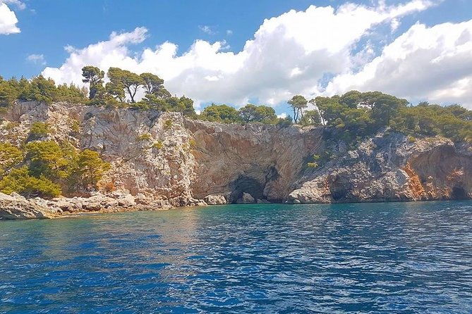 rent-a-speed-boat-and-explore-beaches-and-coves-of-elaphiti-islands