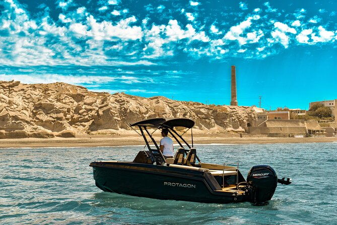 rent-a-speedboat-in-santorini-with-license-or-skippered