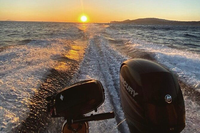 rent-a-speedboat-in-santorini-with-license-or-skippered