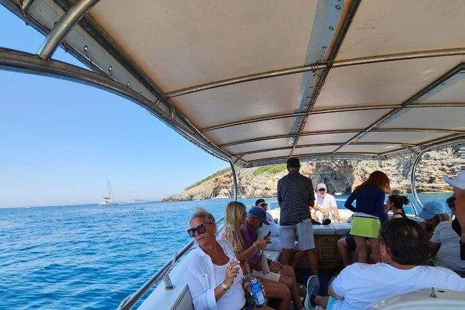 rent-a-speedboat-up-to-15-peoplecharged-per-hour
