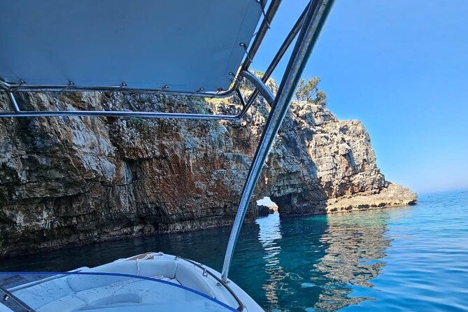 rent-a-speedboat-up-to-15-peoplecharged-per-hour