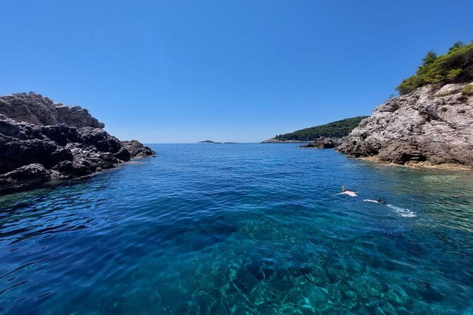 rent-a-speedboat-without-skipper-discover-beauties-by-yourself