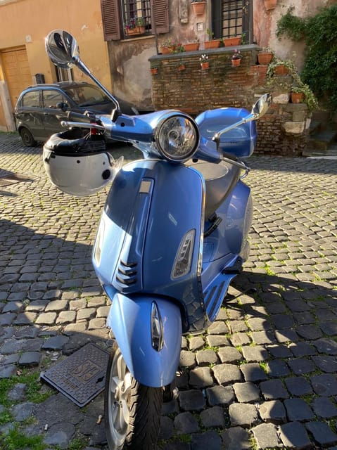 rent-a-vespa
