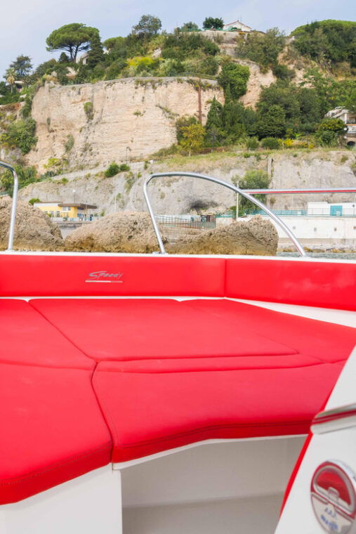 rent-boat-in-amalfi-coast-without-license-or-with-skipper