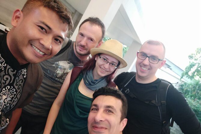 Rent Car Jakarta With Driver Speaking English - FAQ