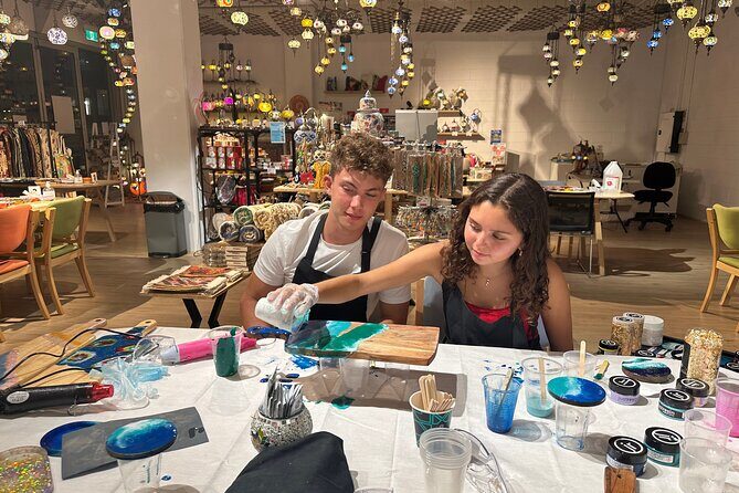 Resin Art Classes Sydney: Cheeseboards & Coasters - A Fun and Creative Escape: Resin Art Classes in Sydney