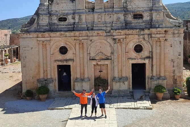rethymno-ebike-tour-to-arkadi-monastery