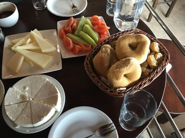 rethymno-explore-shepherds-hut-and-cheese-making-process