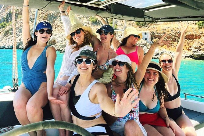 rethymno-private-catamaran-cruise-with-lunch-and-drinks